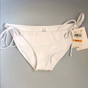 NWT BECCA white string bikini bottoms Size Small